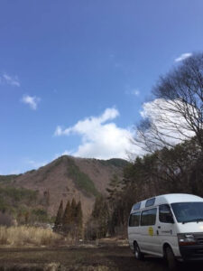 信州の山村の春に出かけました